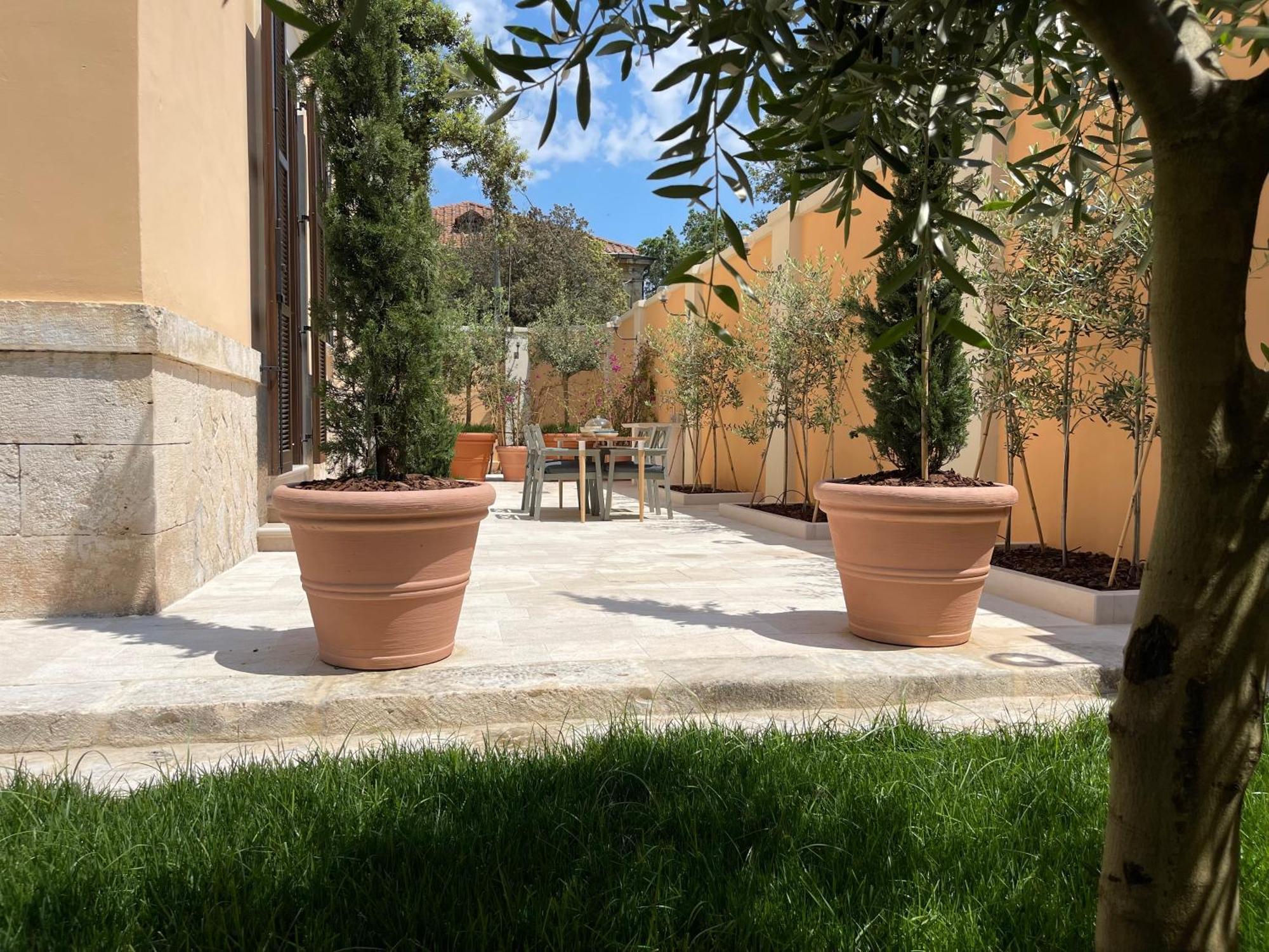 Palazzo Pitagora Hotel Taranto Exterior foto